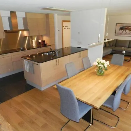 Apartment Saanen Sleeps 4 Wifi *