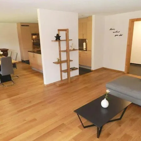 Saanen Sleeps 4 Wifi Gstaad