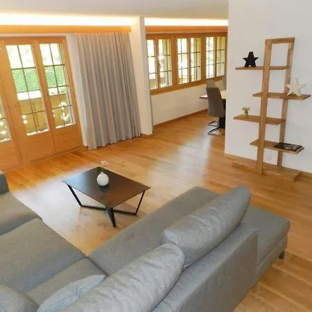 Saanen Sleeps 4 Wifi * Γκστάαντ